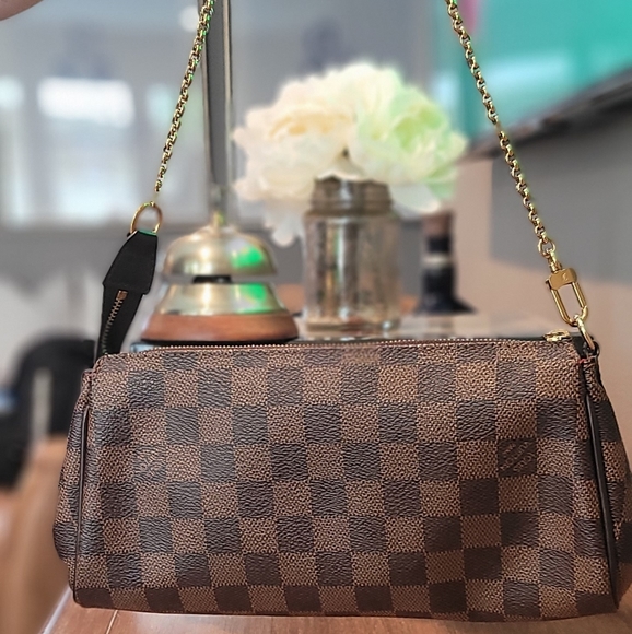 100% Authentic 2015 LV Eva Pochette Damier Ebene Canvas - Picture 3 of 16